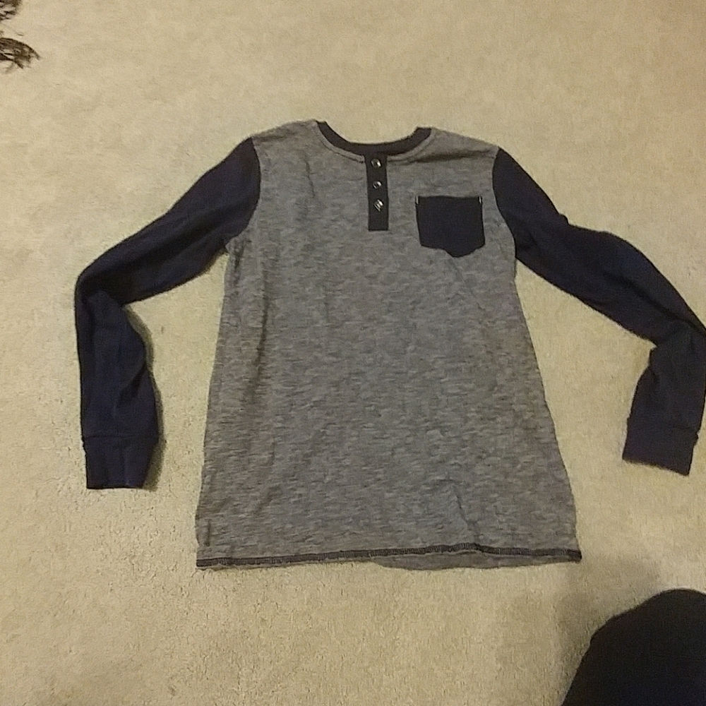 A long sleeve shirt
